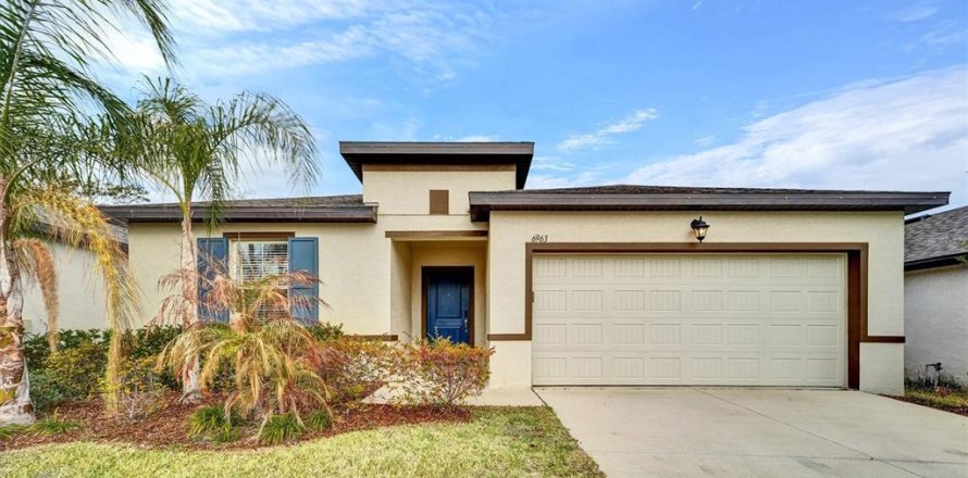 Villa ou maison à Zephyrhills, Floride 4 chambres, 172.98 m2 № 2149354