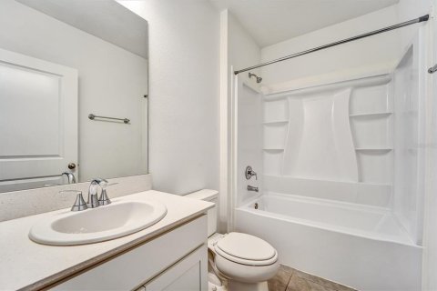 Villa ou maison à vendre à Zephyrhills, Floride: 4 chambres, 172.98 m2 № 2149354 - photo 15