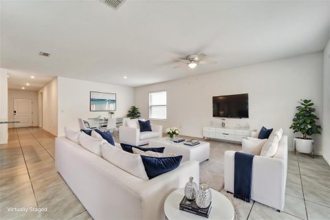 Villa ou maison à vendre à Zephyrhills, Floride: 4 chambres, 172.98 m2 № 2149354 - photo 6