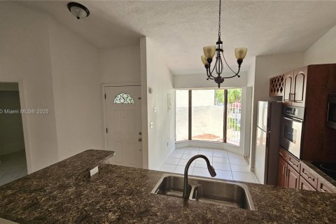 Townhouse in Homestead, Florida 3 bedrooms, 104.52 sq.m. № 1797653 - photo 27