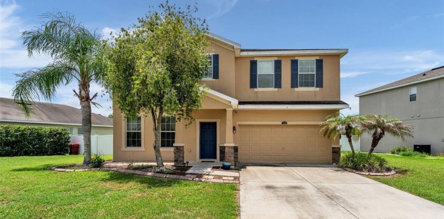 Casa en Plant City, Florida 5 dormitorios, 254.18 m2 № 2231238