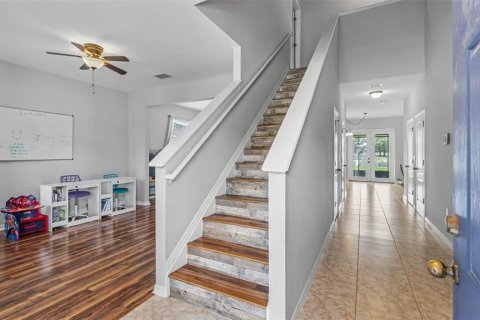 Casa en venta en Plant City, Florida, 5 dormitorios, 254.18 m2 № 2231238 - foto 4