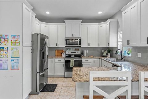Casa en venta en Plant City, Florida, 5 dormitorios, 254.18 m2 № 2231238 - foto 11