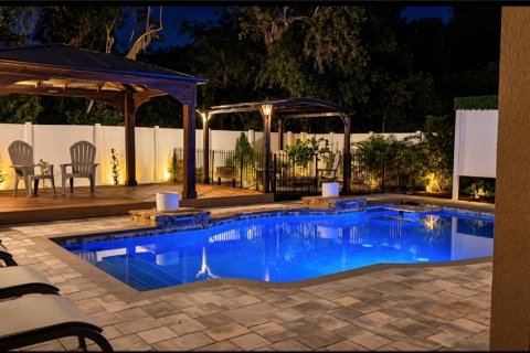 House in Riverview, Florida 4 bedrooms, 225.2 sq.m. № 2430903 - photo 29