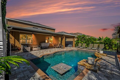 House in Riverview, Florida 4 bedrooms, 225.2 sq.m. № 2430903 - photo 2