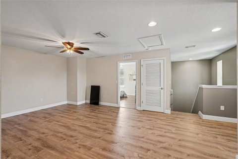 House in Riverview, Florida 4 bedrooms, 225.2 sq.m. № 2430903 - photo 22