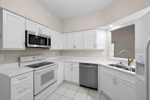 Condo in Bradenton, Florida, 2 bedrooms  № 1886231 - photo 13