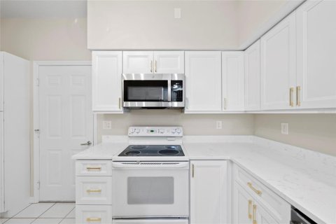 Condo in Bradenton, Florida, 2 bedrooms  № 1886231 - photo 17