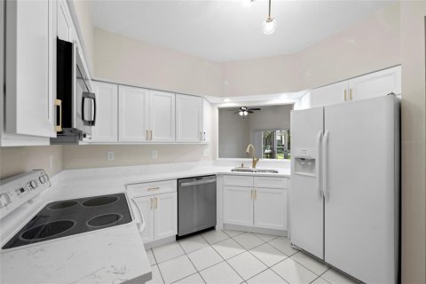 Condo in Bradenton, Florida, 2 bedrooms  № 1886231 - photo 14