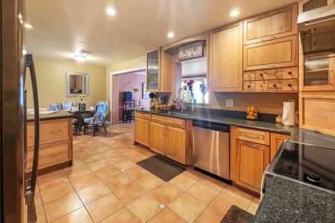 House in Punta Gorda, Florida 3 bedrooms, 157.75 sq.m. № 2200225 - photo 15