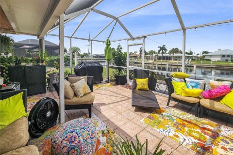 House in Punta Gorda, Florida 3 bedrooms, 157.75 sq.m. № 2200225 - photo 20