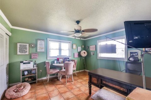 House in Punta Gorda, Florida 3 bedrooms, 157.75 sq.m. № 2200225 - photo 5