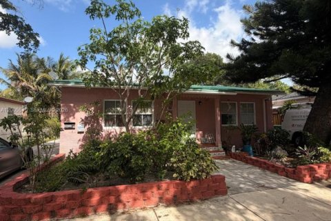 Villa ou maison à Miami, Floride 2 chambres, 129.6 m2 № 2170642