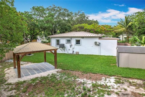 Casa en venta en North Miami, Florida, 3 dormitorios № 1949294 - foto 3