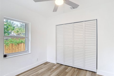 Casa en venta en North Miami, Florida, 3 dormitorios № 1949294 - foto 22