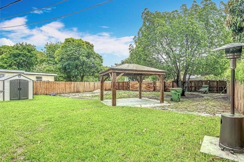 Casa en venta en North Miami, Florida, 3 dormitorios № 1949294 - foto 8