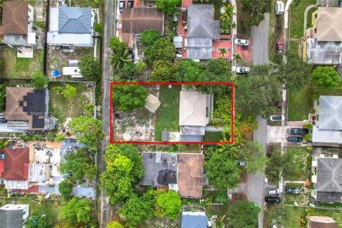Casa en venta en North Miami, Florida, 3 dormitorios № 1949294 - foto 4