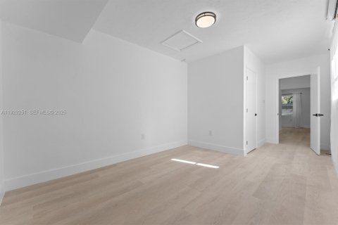 Villa ou maison à louer à Sunrise, Floride: 1 chambre, 65.03 m2 № 1994201 - photo 8