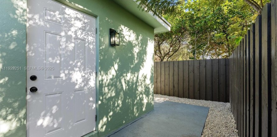 Villa ou maison à Sunrise, Floride 1 chambre, 65.03 m2 № 1994201