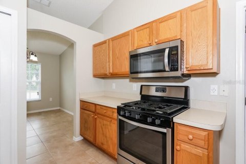 Villa ou maison à louer à Winter Haven, Floride: 3 chambres, 152.82 m2 № 2404885 - photo 9