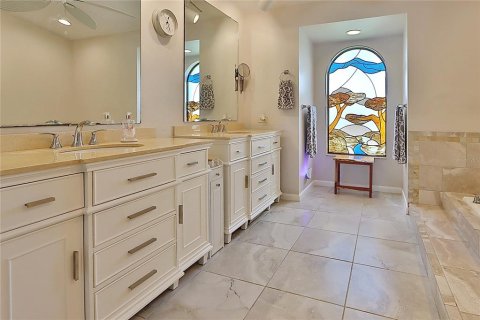 Villa ou maison à vendre à Tampa, Floride: 4 chambres, 247.21 m2 № 1898580 - photo 20