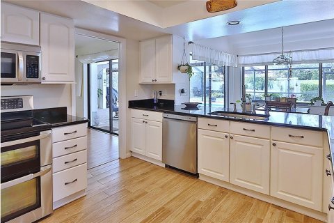 Villa ou maison à vendre à Tampa, Floride: 4 chambres, 247.21 m2 № 1898580 - photo 11