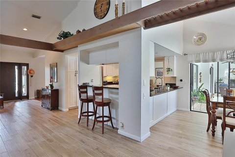 Villa ou maison à vendre à Tampa, Floride: 4 chambres, 247.21 m2 № 1898580 - photo 4