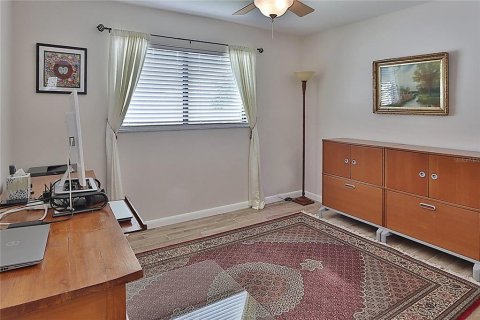 Villa ou maison à vendre à Tampa, Floride: 4 chambres, 247.21 m2 № 1898580 - photo 23