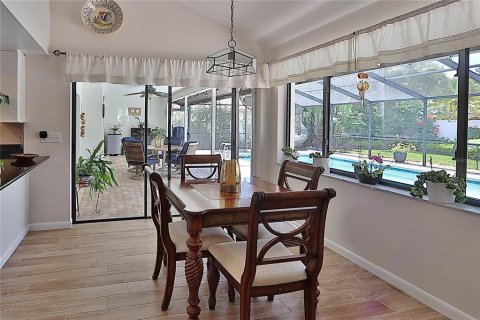 Villa ou maison à vendre à Tampa, Floride: 4 chambres, 247.21 m2 № 1898580 - photo 9