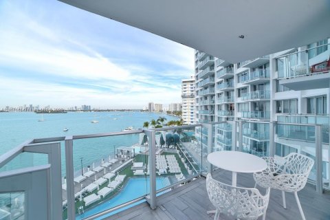 Condominio en venta en Miami Beach, Florida, 45.8 m2 № 1940571 - foto 1