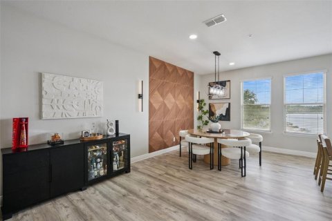 Touwnhouse à vendre à Orlando, Floride: 4 chambres, 208.84 m2 № 2094769 - photo 6