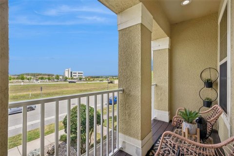 Touwnhouse à vendre à Orlando, Floride: 4 chambres, 208.84 m2 № 2094769 - photo 23