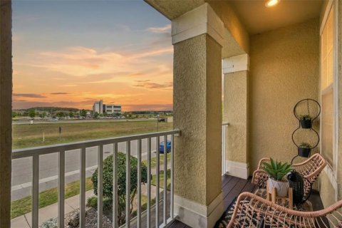 Touwnhouse à vendre à Orlando, Floride: 4 chambres, 208.84 m2 № 2094769 - photo 15
