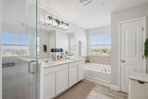 Touwnhouse à vendre à Orlando, Floride: 4 chambres, 208.84 m2 № 2094769 - photo 18