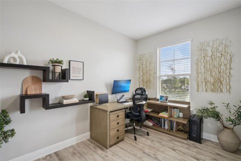 Touwnhouse à vendre à Orlando, Floride: 4 chambres, 208.84 m2 № 2094769 - photo 14