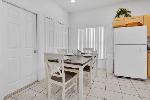 Casa en venta en Clermont, Florida, 4 dormitorios, 152.17 m2 № 2302781 - foto 6