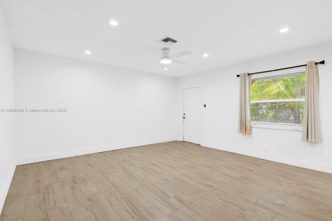 Appartement à louer à Fort Lauderdale, Floride: 2 chambres, 76.18 m2 № 1933261 - photo 3