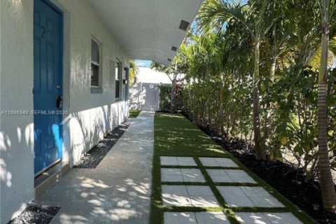 Снять в аренду квартиру в Форт-Лодердейл, Флорида 2 спальни, 76.18м2, № 1933261 - фото 15