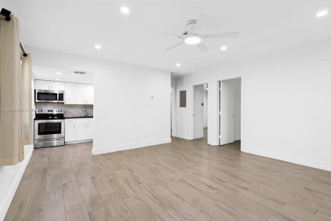 Appartement à louer à Fort Lauderdale, Floride: 2 chambres, 76.18 m2 № 1933261 - photo 2