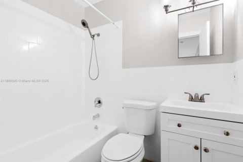 Appartement à louer à Fort Lauderdale, Floride: 2 chambres, 76.18 m2 № 1933261 - photo 4