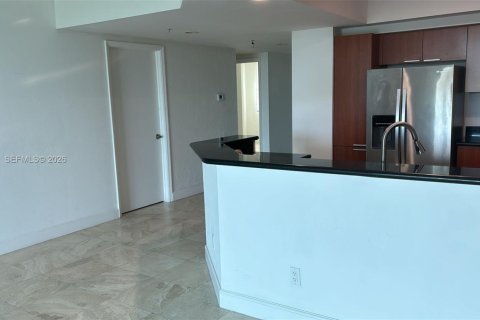 Copropriété à louer à North Miami, Floride: 3 chambres, 175.21 m2 № 2312098 - photo 2