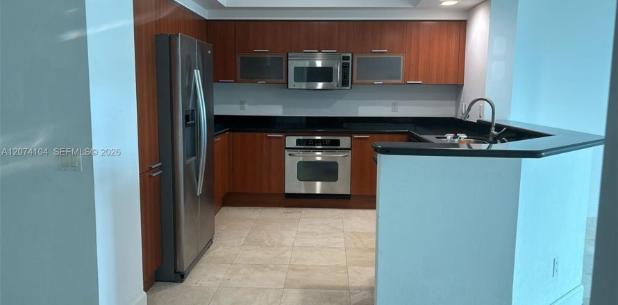 Condo à North Miami, Floride, 3 chambres  № 2312098