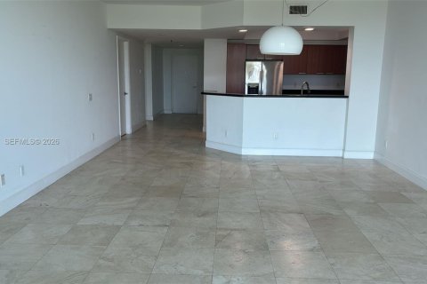 Copropriété à louer à North Miami, Floride: 3 chambres, 175.21 m2 № 2312098 - photo 3