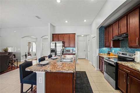 Casa en venta en Palm Bay, Florida, 4 dormitorios, 219.71 m2 № 2223491 - foto 13