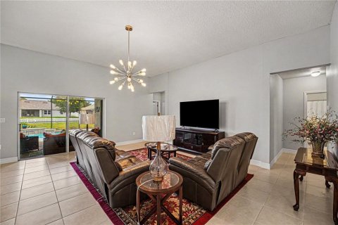 Casa en venta en Palm Bay, Florida, 4 dormitorios, 219.71 m2 № 2223491 - foto 8