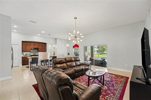 Casa en venta en Palm Bay, Florida, 4 dormitorios, 219.71 m2 № 2223491 - foto 10