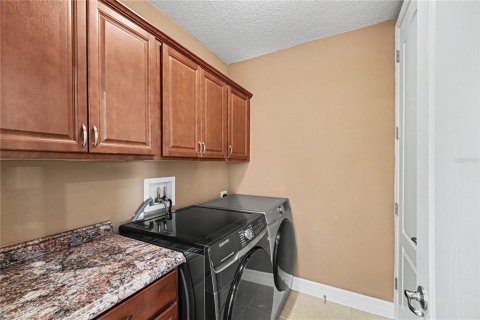 Casa en venta en Palm Bay, Florida, 4 dormitorios, 219.71 m2 № 2223491 - foto 28