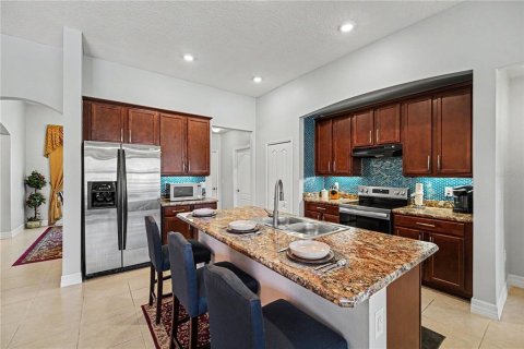 Casa en venta en Palm Bay, Florida, 4 dormitorios, 219.71 m2 № 2223491 - foto 12