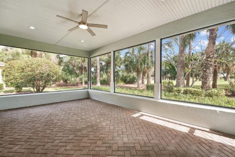 House in Vero Beach, Florida 3 bedrooms, 184.78 sq.m. № 2307046 - photo 28