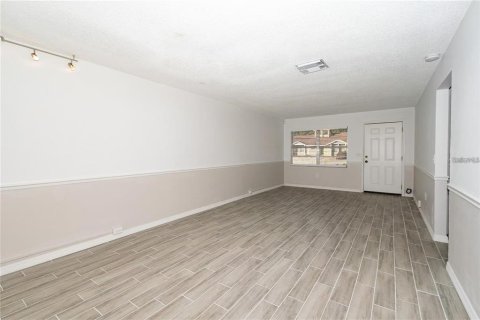 Townhouse in Orlando, Florida 3 bedrooms, 102.75 sq.m. № 2211909 - photo 5